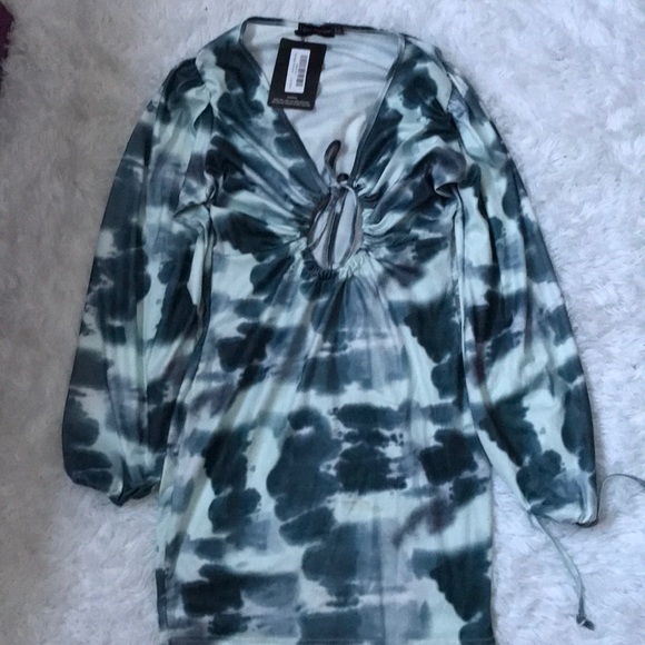 Dresses & Skirts - Bodycon Dress